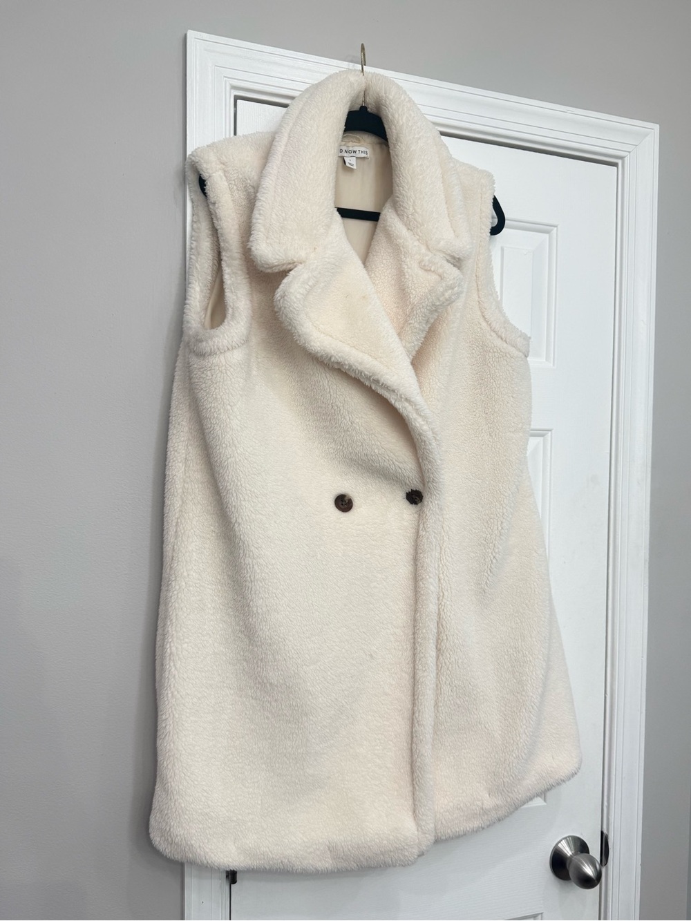 Women's Ivory Sleeveless Faux Shearling Vest - Double-Breasted